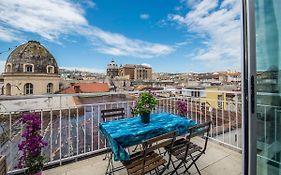 B4 Big Apartment With Terrace And View In Hystorical Centre Naples